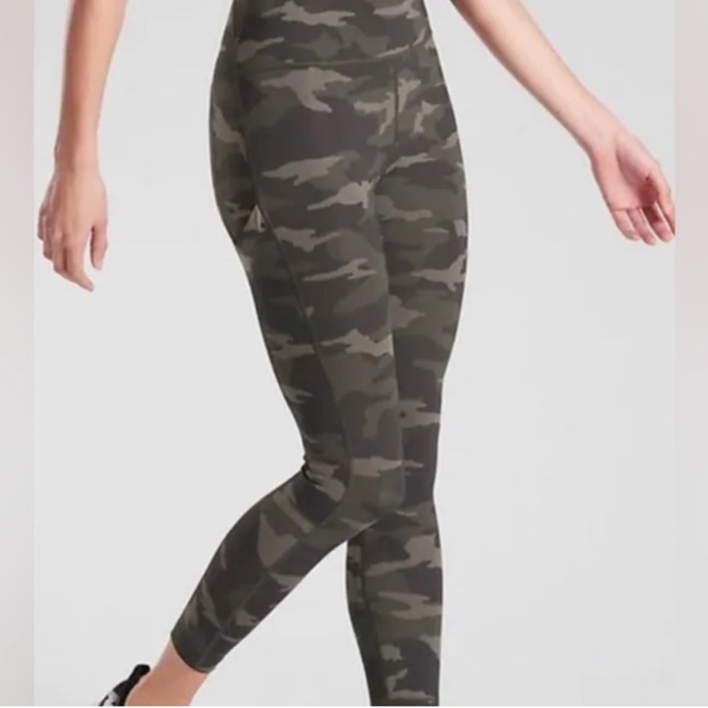 Athleta Small Ultimate Leggings